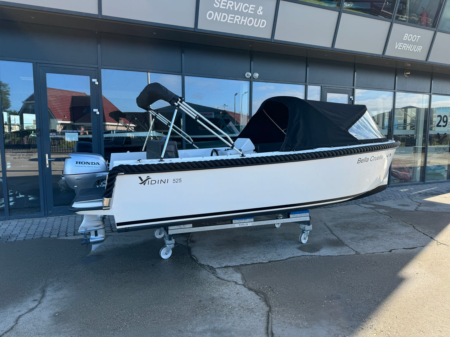 Jong gebruikte Vidini 525 lounge sloep met Honda 15pk Zeer compleet