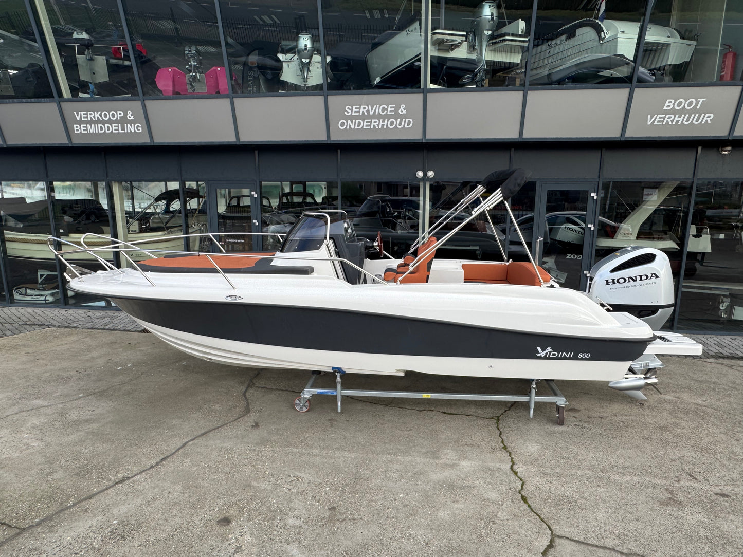 Vidini 800 met Honda 250pk Luxe en Comfort , Full options