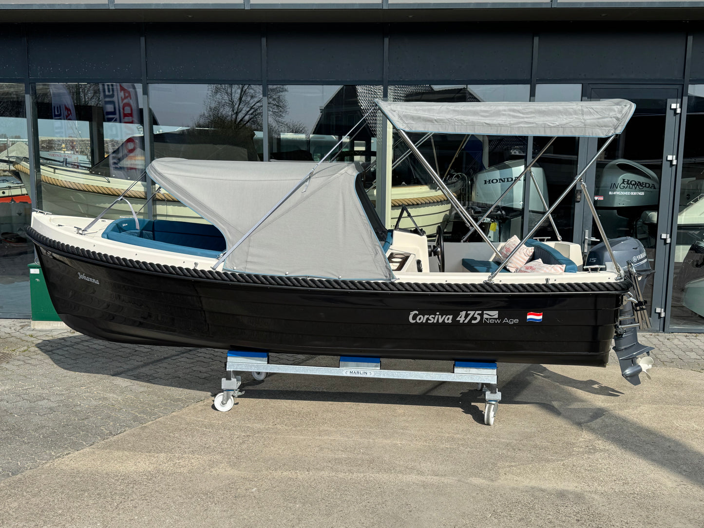 Corsiva 475 New Age met Yamaha 15pk en trailer