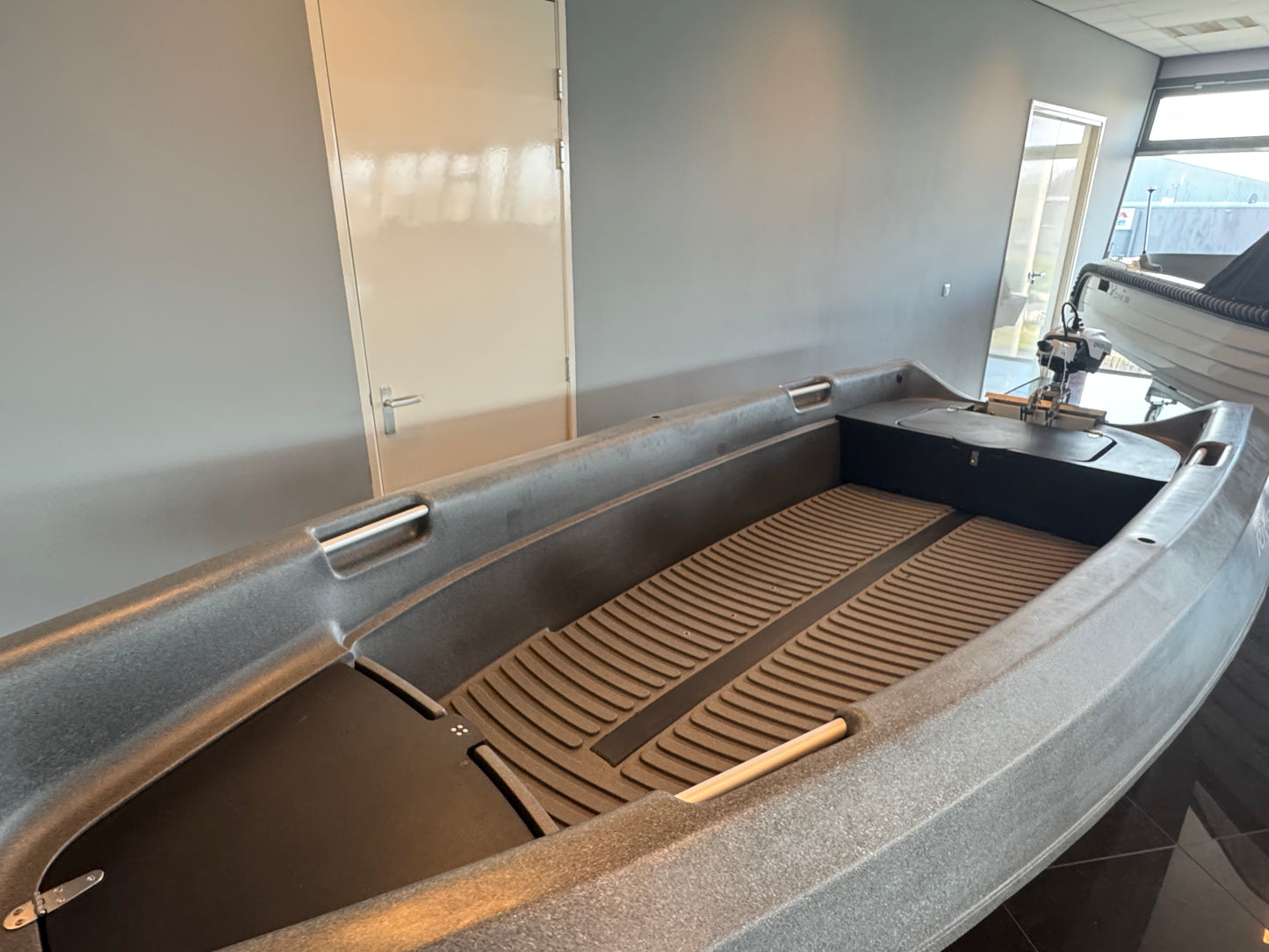 River 420 open evt met Epropulsion motor