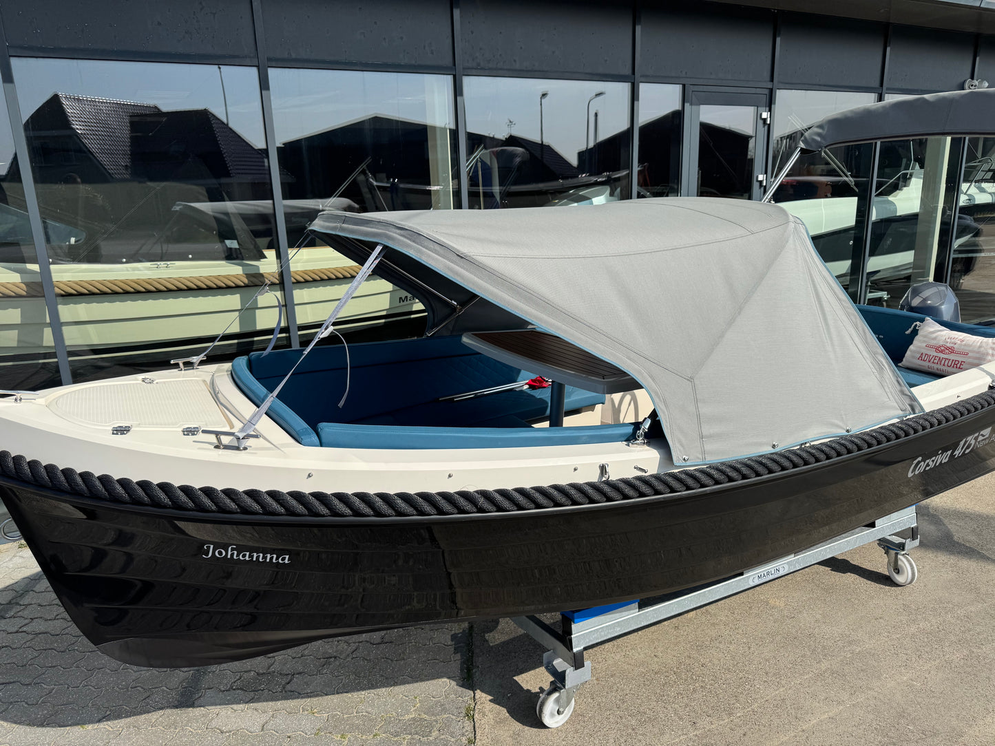 Corsiva 475 New Age met Yamaha 15pk en trailer