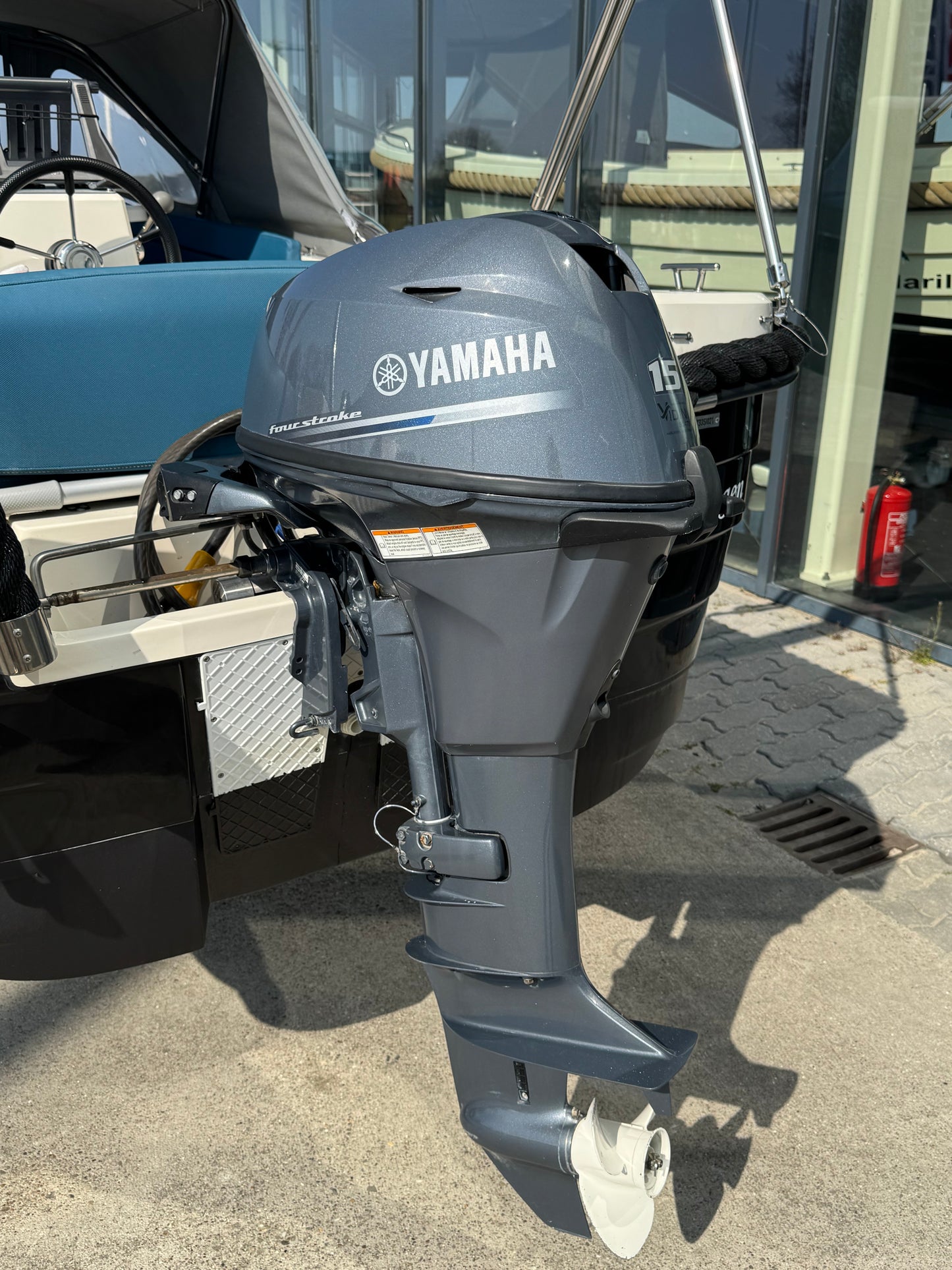 Corsiva 475 New Age met Yamaha 15pk en trailer