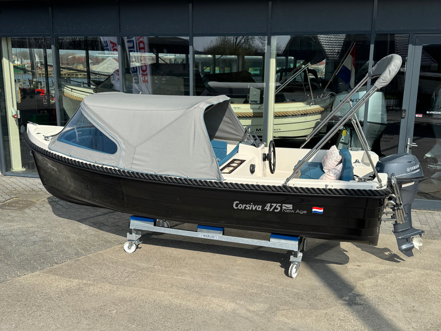 Corsiva 475 New Age met Yamaha 15pk en trailer