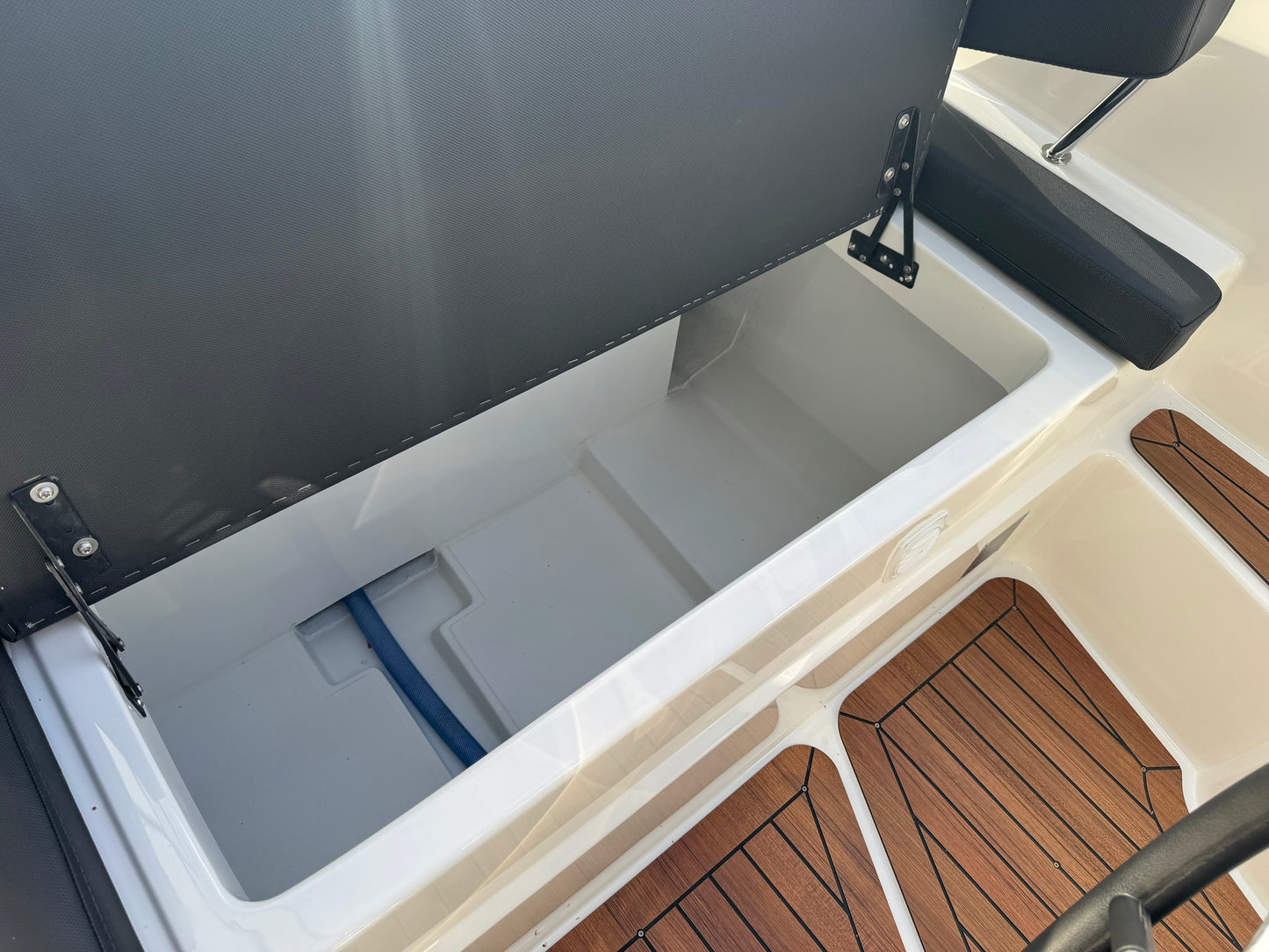 Nieuwe Topcraft 627 tender met Honda 60pk Vaarklaar