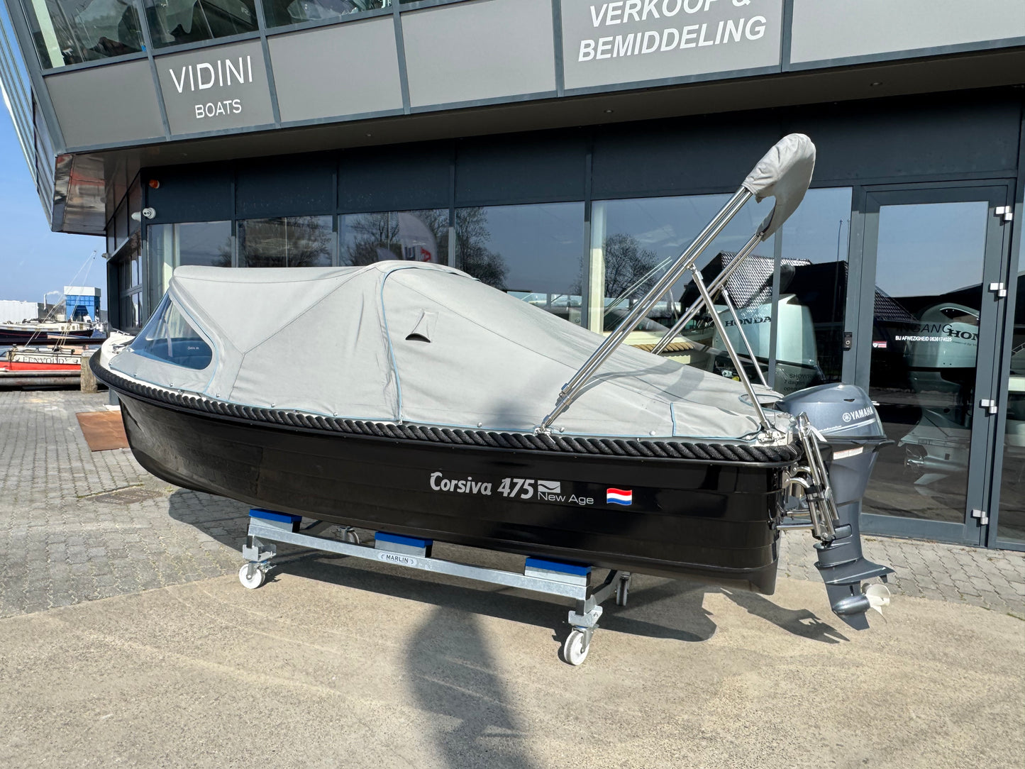 Corsiva 475 New Age met Yamaha 15pk en trailer
