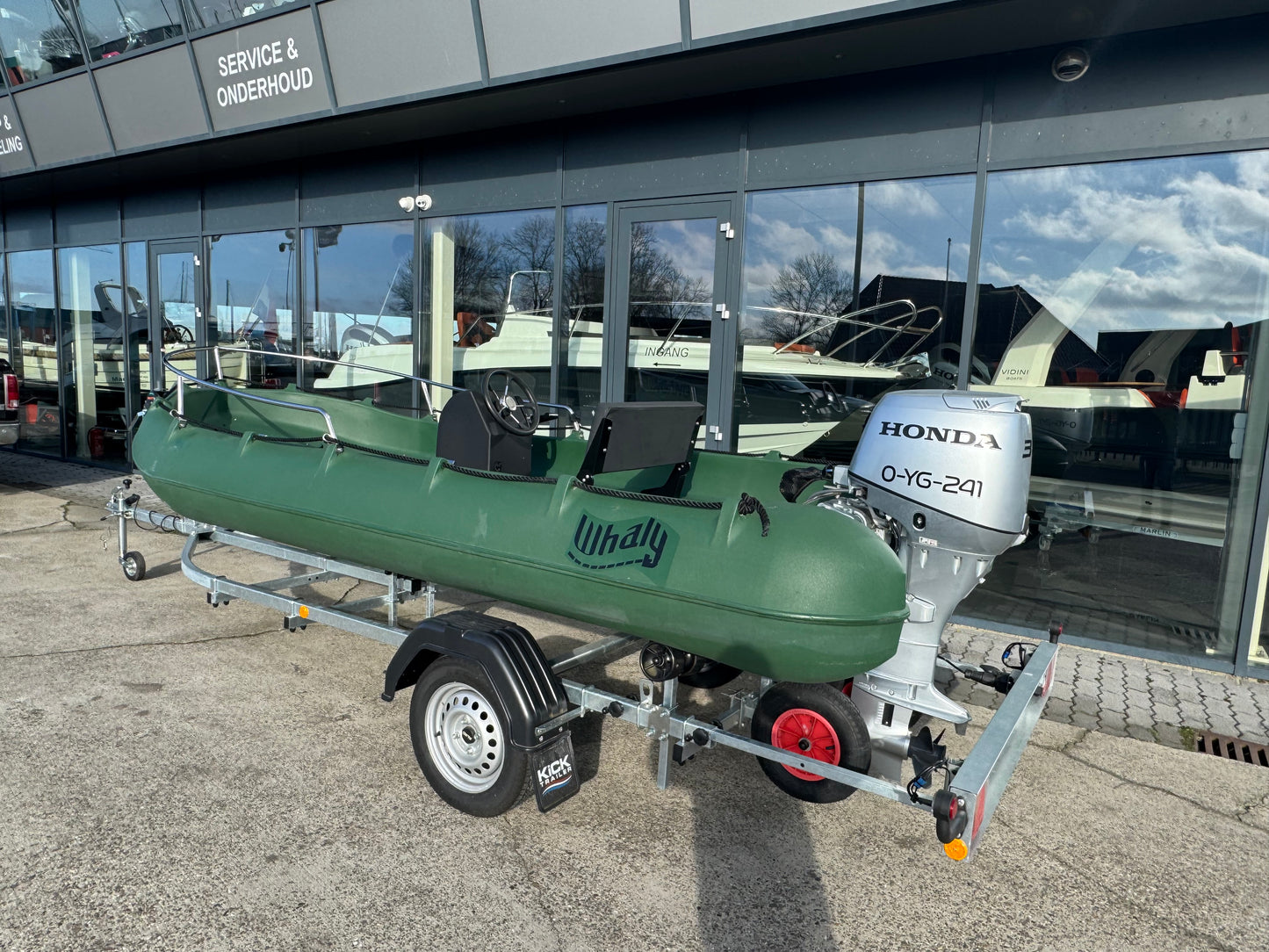 Whaly 435 met Honda 30pk complete en onderhouds vrije boot