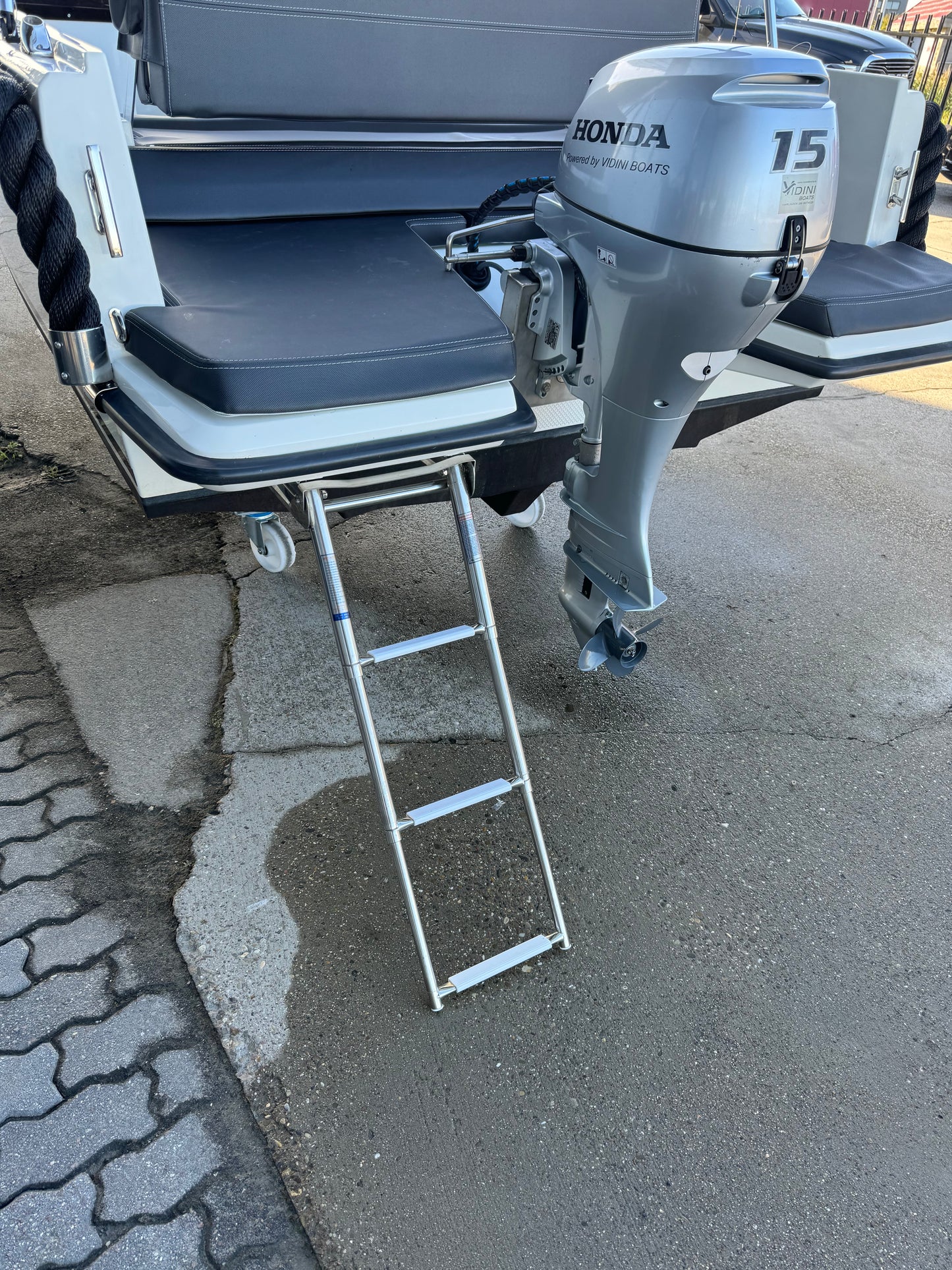 Jong gebruikte Vidini 525 lounge sloep met Honda 15pk Zeer compleet