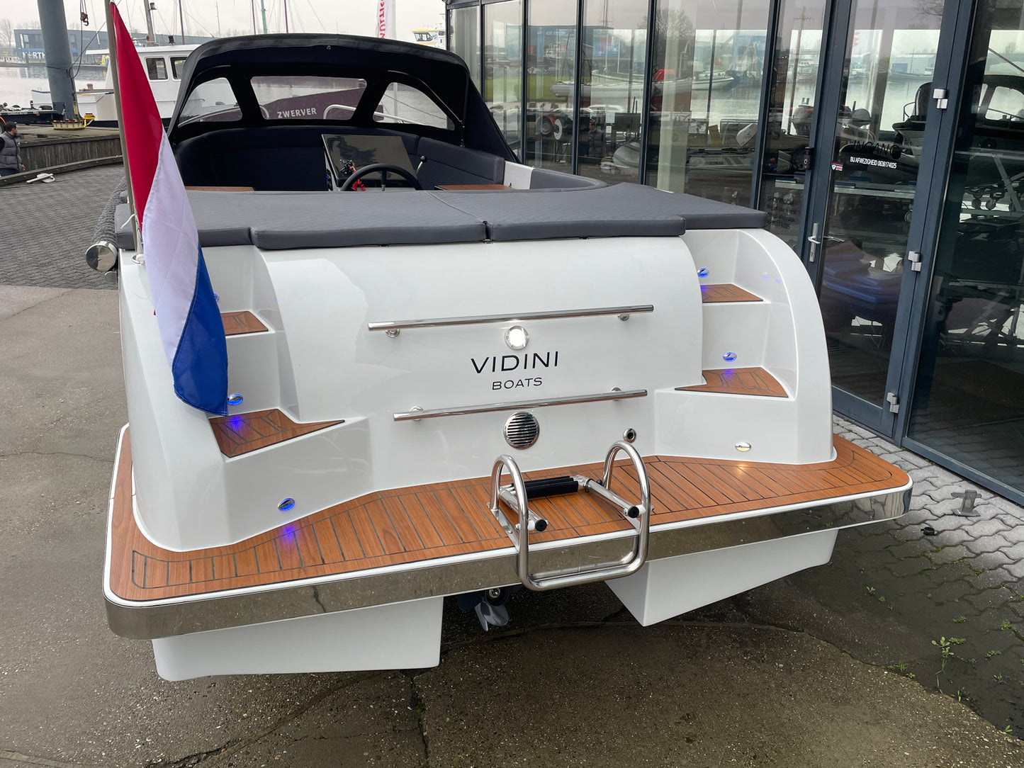Nieuwe Vidini 630 tender met Honda 60pk Fantastische tender sloep