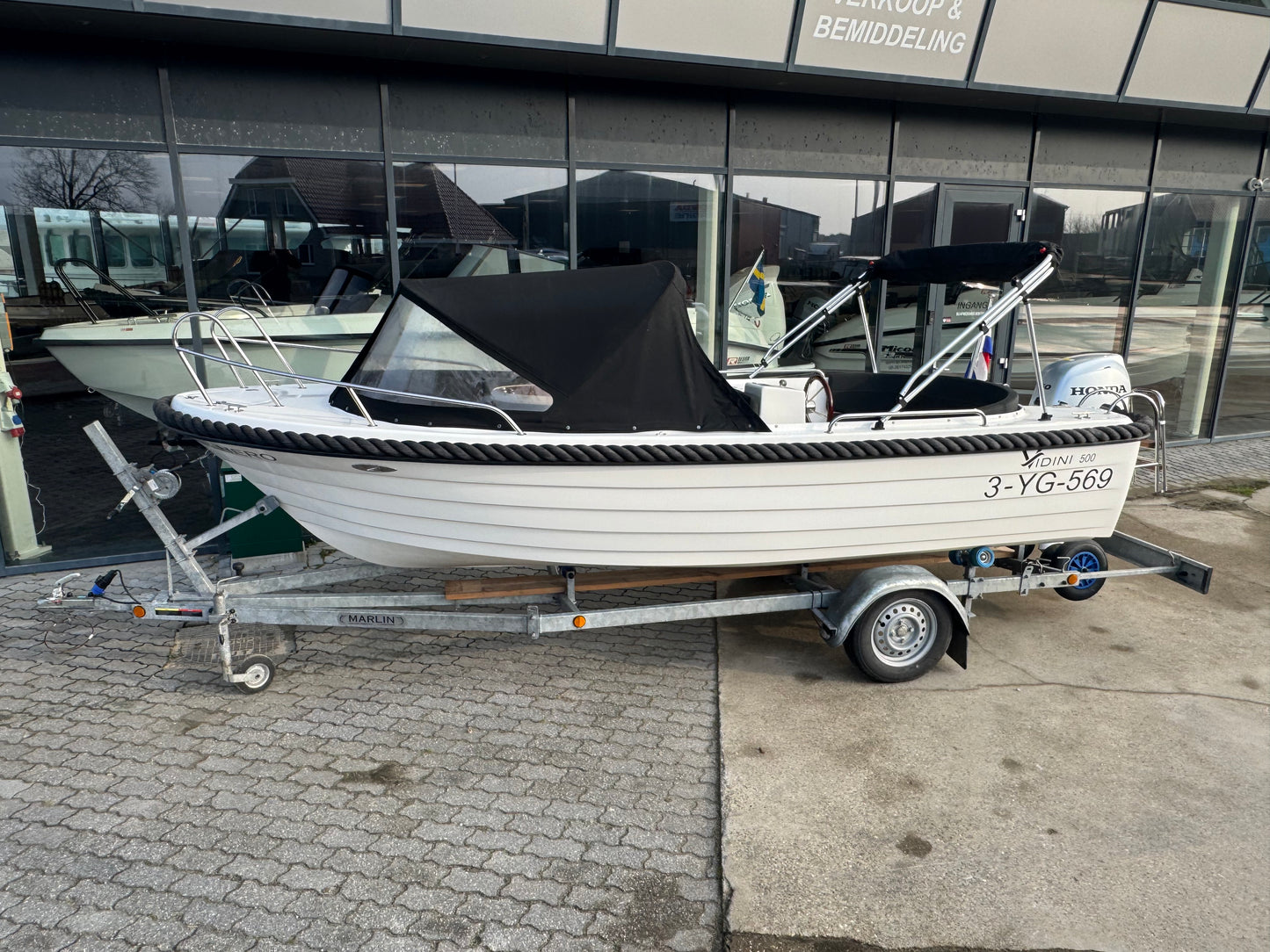 Vidini 500 sloep met Honda 50pk en Marlin trailer