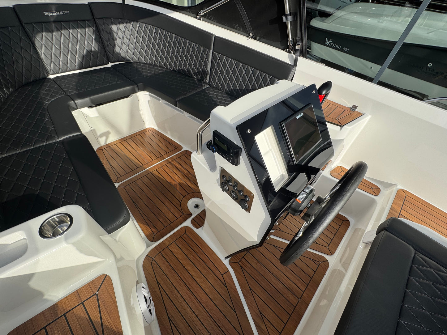 Nieuwe Topcraft 627 tender met Honda 60pk Vaarklaar