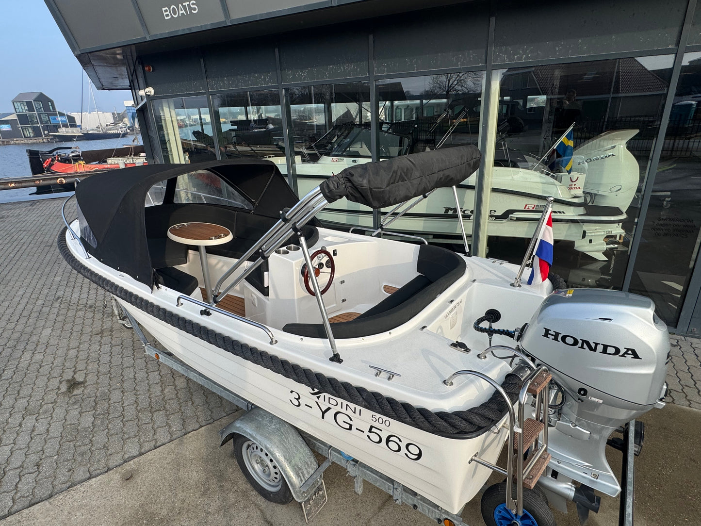 Vidini 500 sloep met Honda 50pk en Marlin trailer