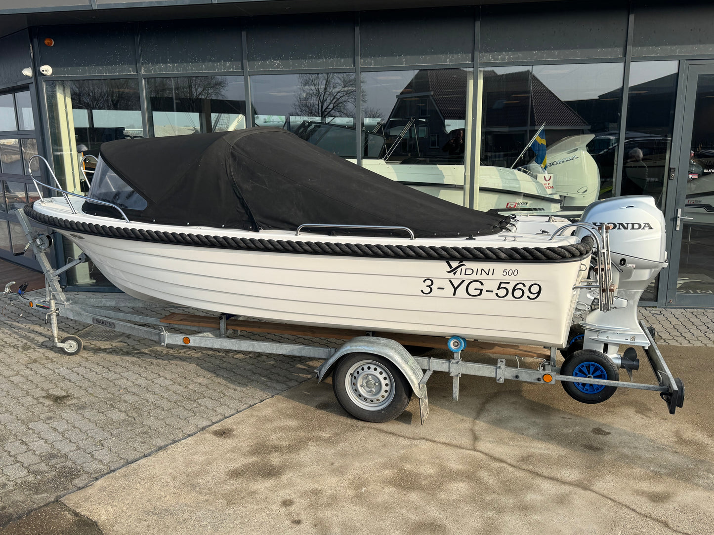 Vidini 500 sloep met Honda 50pk en Marlin trailer