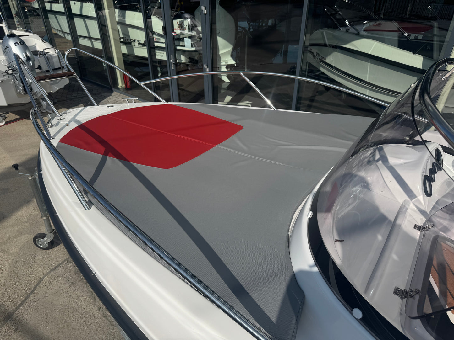 Vidini 560 sundeck Honda 50pk Marlin trailer *als nieuw*