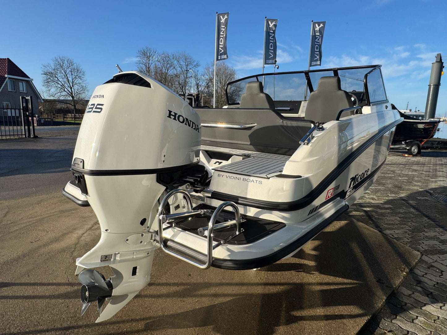 *Nieuw* Micore 61BR R-design met Honda 135pk *Zweedse kwaliteit*